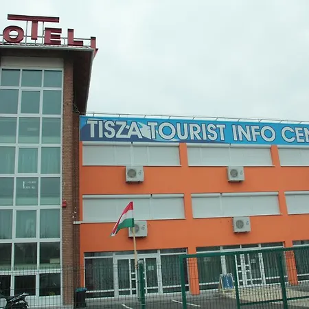 Tisza Corner 3*