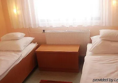 Tisza Corner Hotel 3*
