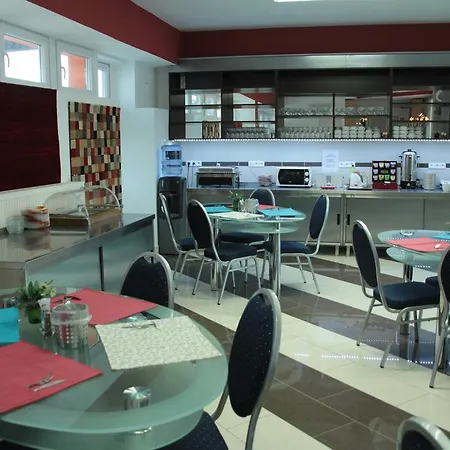 Tisza Corner Hotel 3*